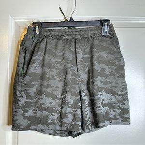 Lulu Lemon Mens Workout Shoerts